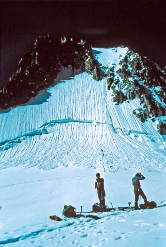Tour Ronde (237 Bildaufrufe)