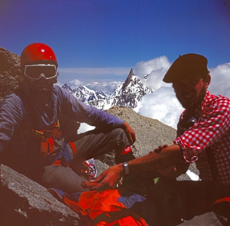 Tour Ronde (292 Bildaufrufe)
