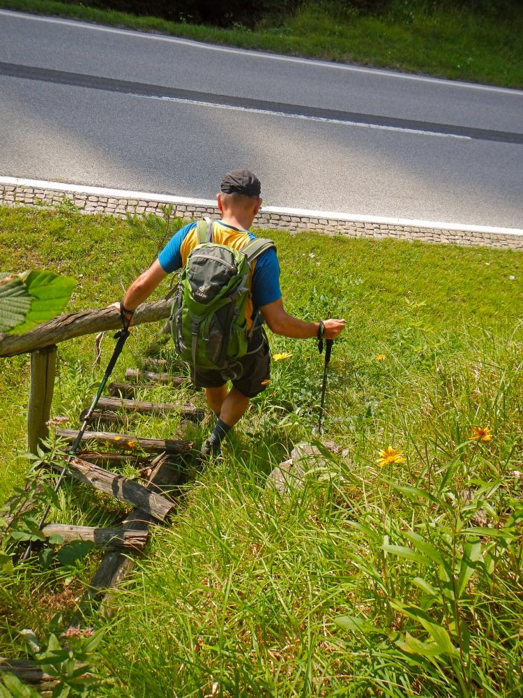 Roter Berg (72 Bildaufrufe)